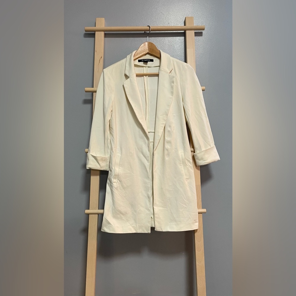 Le Chateau Cream Women's Blazer